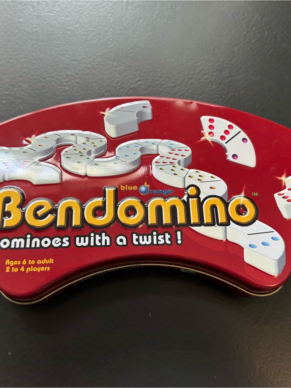 Bendomino Game Tin - Red Domino Set